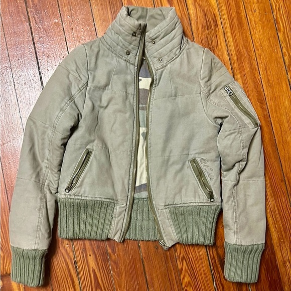 Women’s O’Neil Bomber Jacket size M - Picture 4 of 10